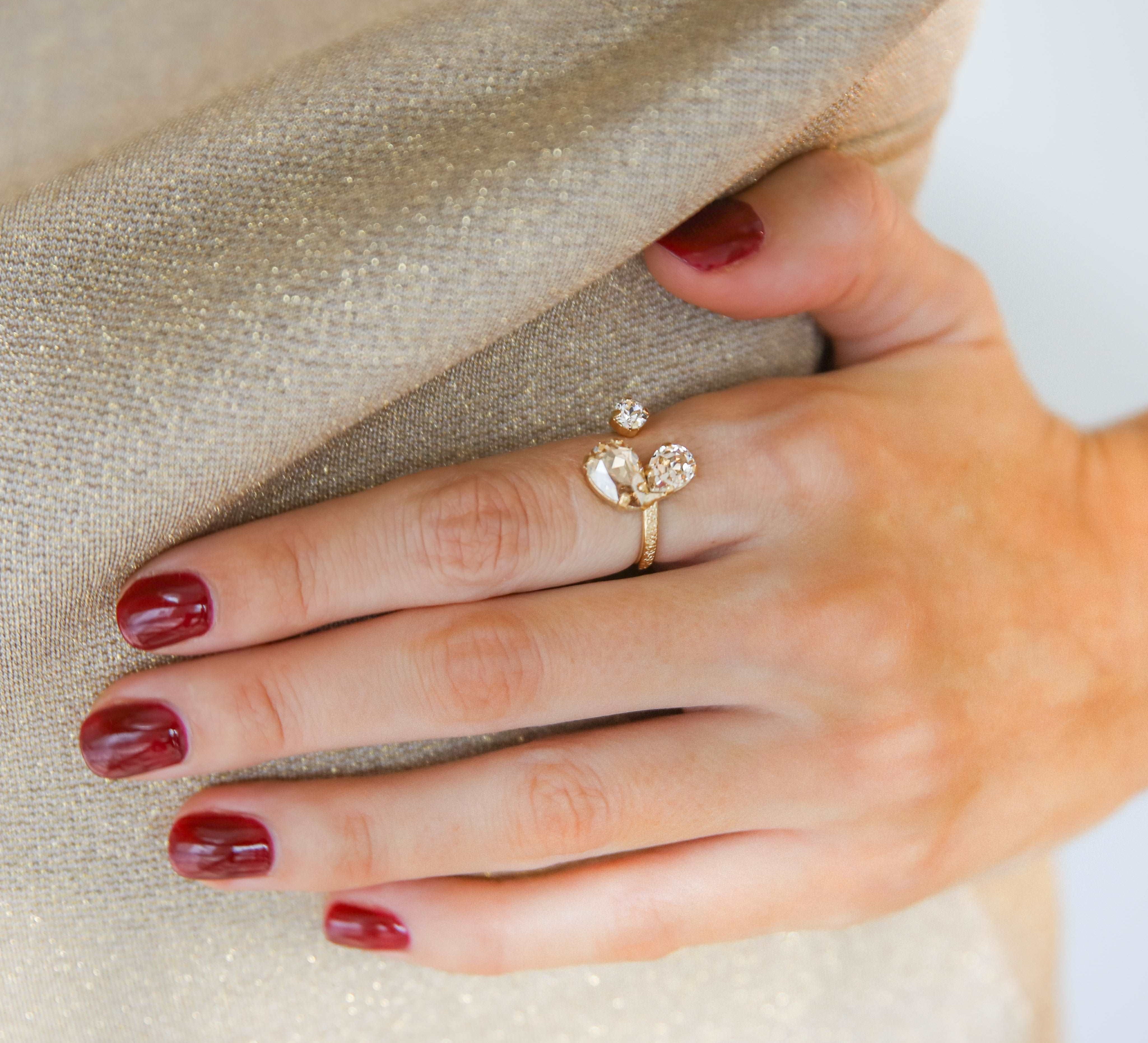Alisia Ring / Golden Combo