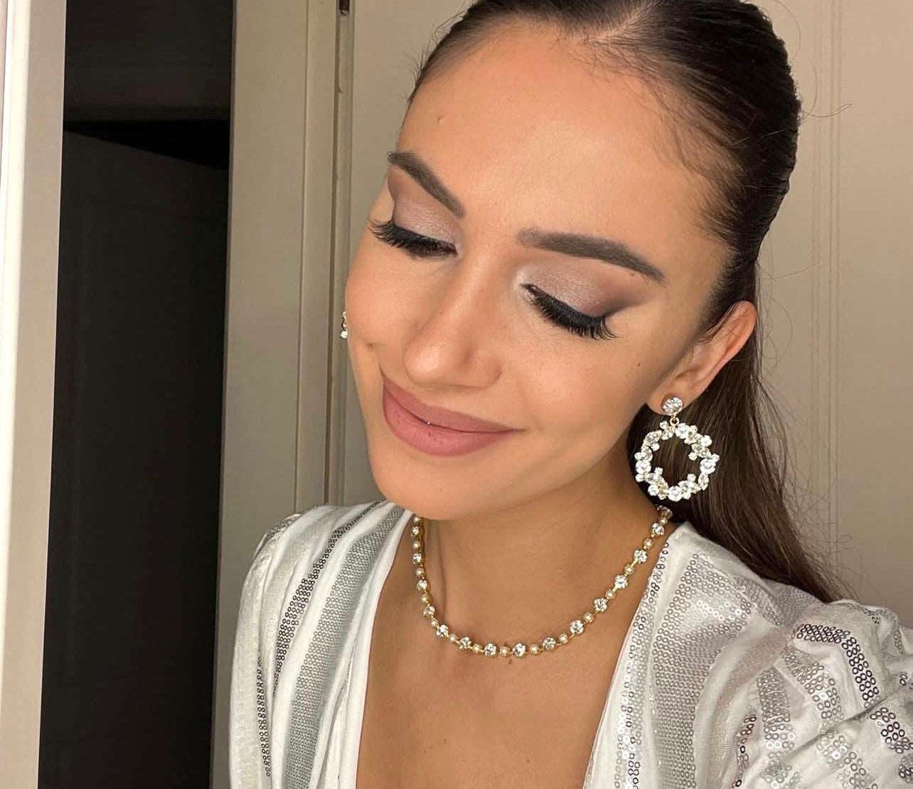 Circle Of Love Earrings / Crystal