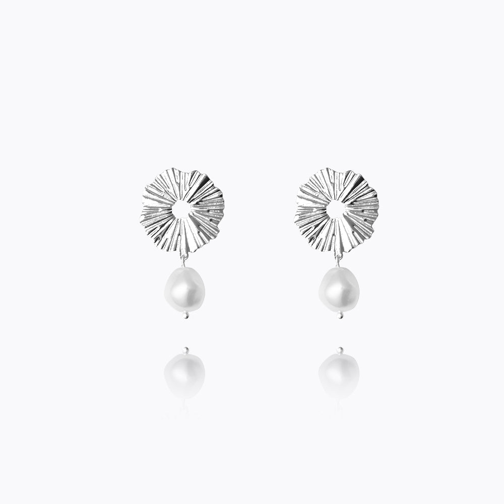 Caroline Svedbom - Vassia Pearl Earrings Pearl Rhodium