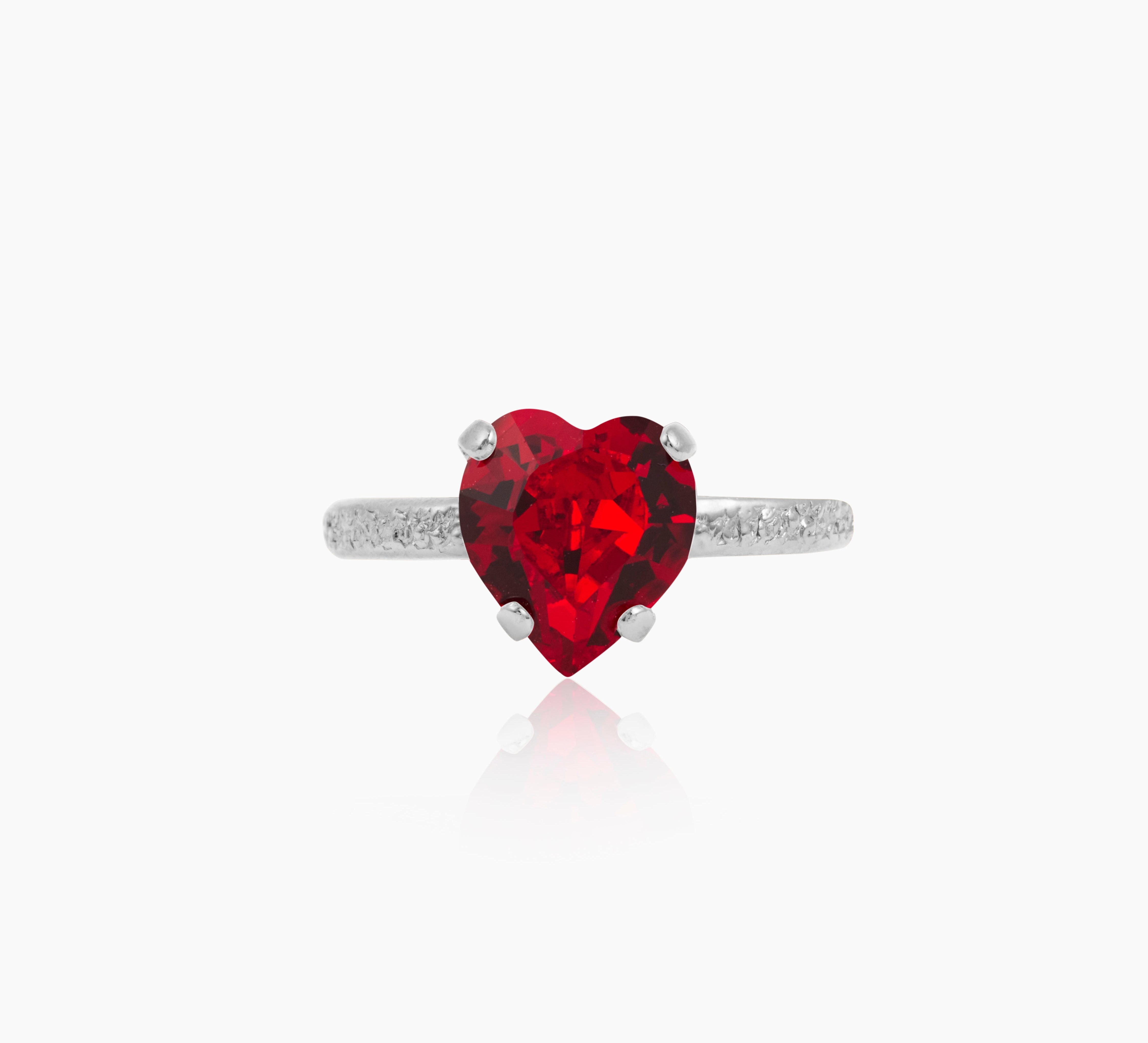 Caroline Svedbom - Heart Ring Light Siam Rhodium