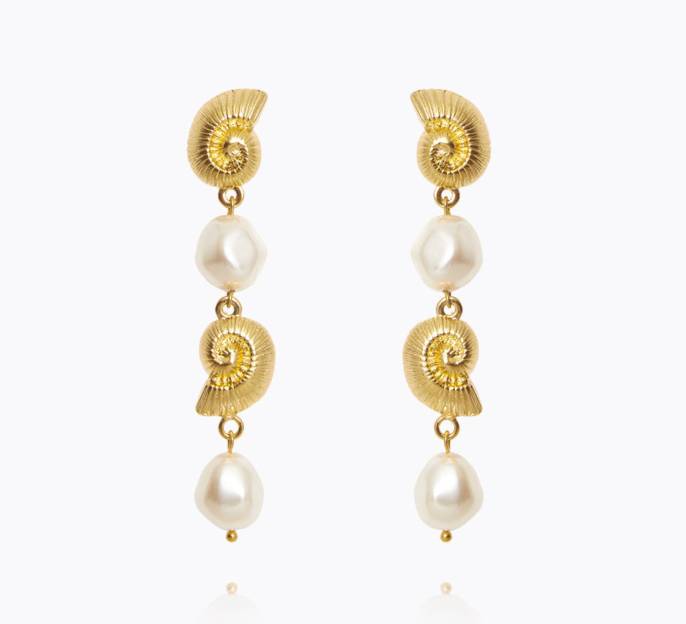 Caroline Svedbom - Shell Pearl Earrings Pearl Gold