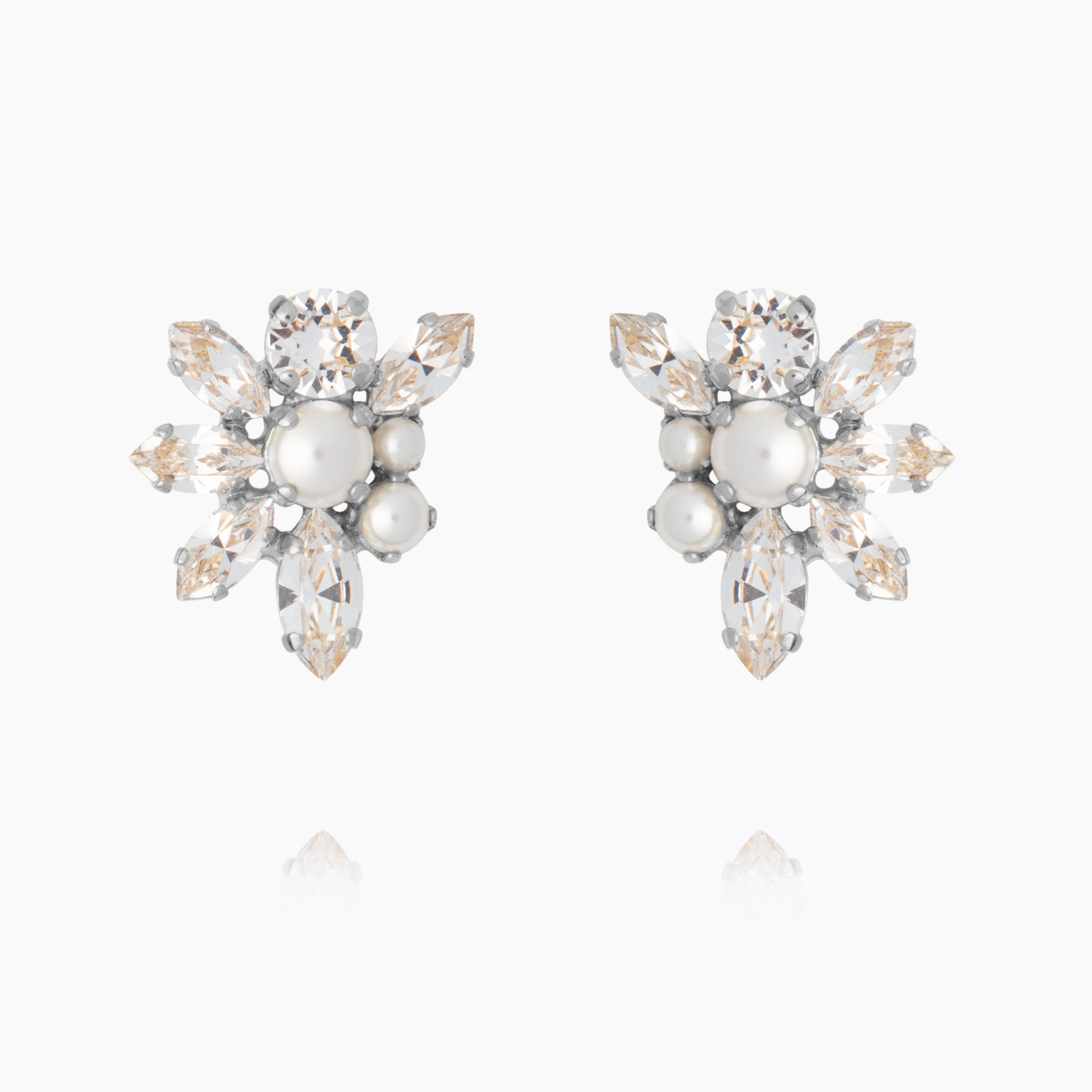 Caroline Svedbom - Floral Pearl Earrings Pearl Crystal Rhodium